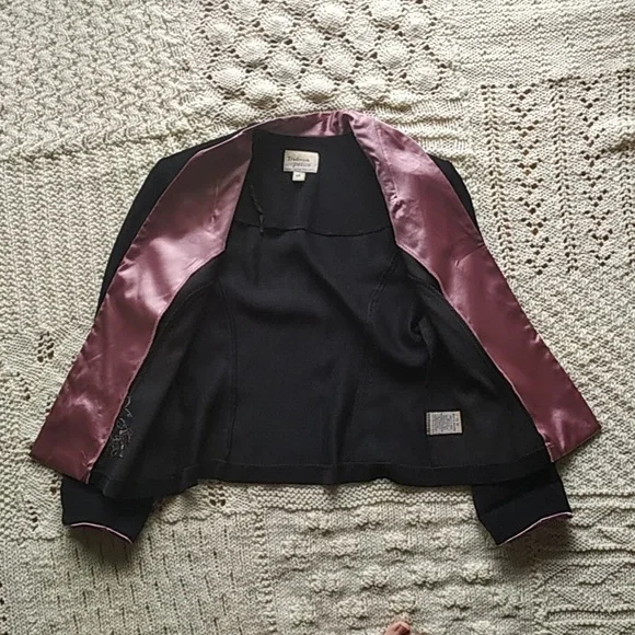 Unique Embroidered Rose Blazer - Picture 10 of 16